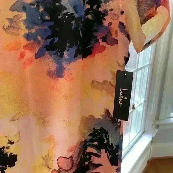 NWT Lulus Watercolor, Shift Dress, Size XS - Picture 4 of 7